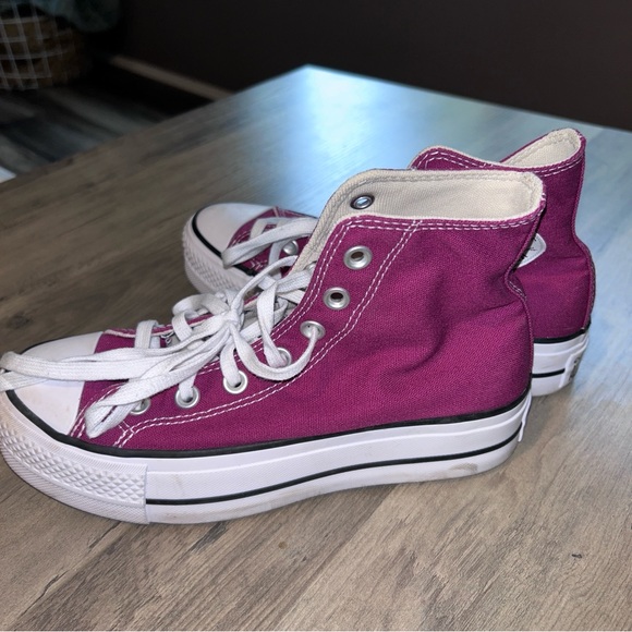 Maroon Platform Converse Shoes. - Picture 2 of 5